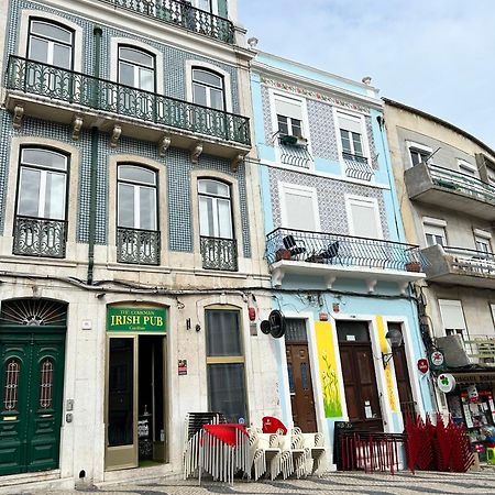 Farol Bed And Breakfast Almada Exterior photo